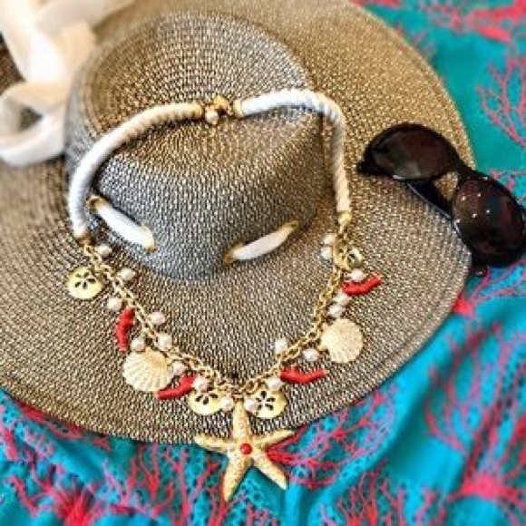 Lilly Pulitzer Chowdah Necklace Gold Metalli - Picture 7 of 8